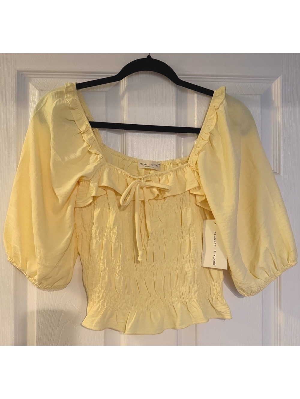 NWT Light Yellow Smocked Cottagecore Puff Sleeve Crop Top - Size M